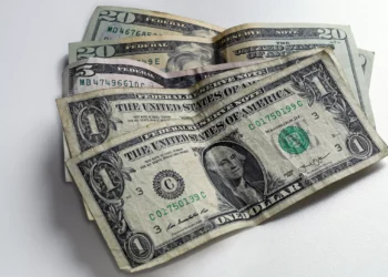 Valor justo do dólar seria de R$ 4,40, diz Luis Stuhlberger do Fundo Verde