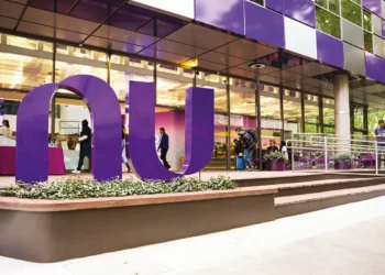 Nubank dá novo passo para operar como banco nos Estados Unidos