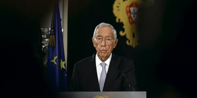 Seleção de sub-17 condecorada com a Ordem do Mérito pelo Presidente da República