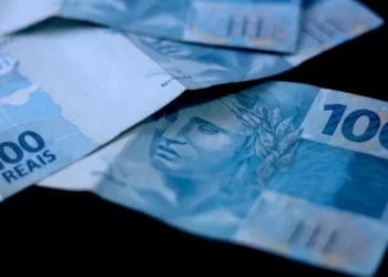 Salário mínimo de R$ 1.621 começa a valer nesta quinta-feira