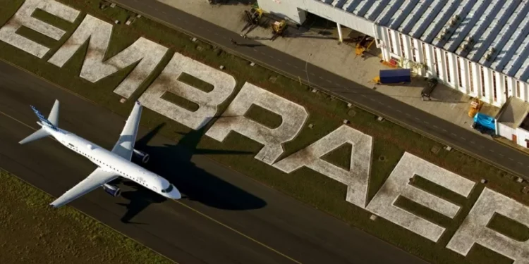 Brasileira Embraer anuncia parceria com a Índia para instalar produção no país