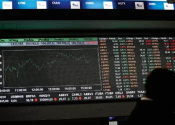 Ibovespa dispara 34% em 2025, aos 161 mil pontos, e encerra ano com melhor desempenho desde 2016