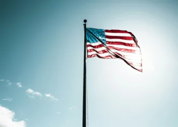 Suspensão de visto para EUA atinge turistas? As respostas para principais dúvidas