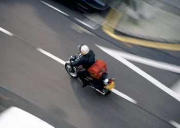 Boulos se encontra com Motta e quer votação de direitos a trabalhadores de aplicativo neste ano