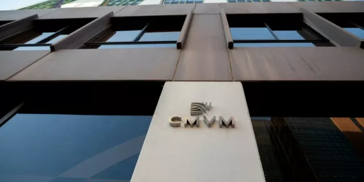 Valor sob gestão dos fundos de investimento sobe 1,8% em novembro