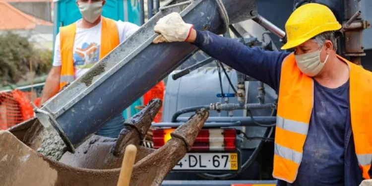 Stratesys e Procore selam aliança estratégica para digitalizar a construção na Europa