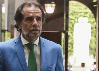 Albuquerque ameaça com passagem de deputados do PSD Madeira a “grupo independente”