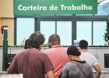 Contratar CLT ou PJ: o que está em jogo na disputa que vai além do salário