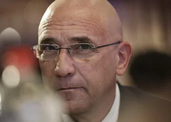 Passos Coelho acusa governantes de viciarem concursos para altos cargos da administração pública