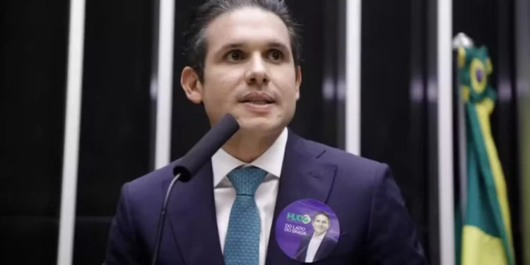 Ala econômica vê fim da 6×1 como madura no Congresso, mas texto pode afastar governo