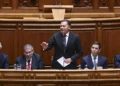 Montenegro regressa ao Parlamento na 5.ª feira para debate quinzenal adiado
